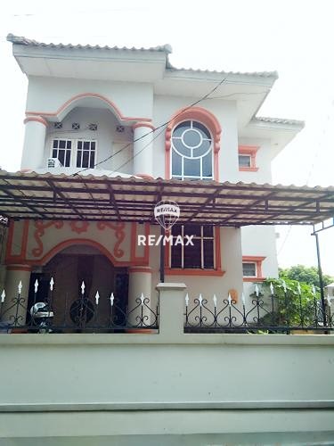 Dijual Rumah Hoek Cantik Villa Ilhami Karawaci
