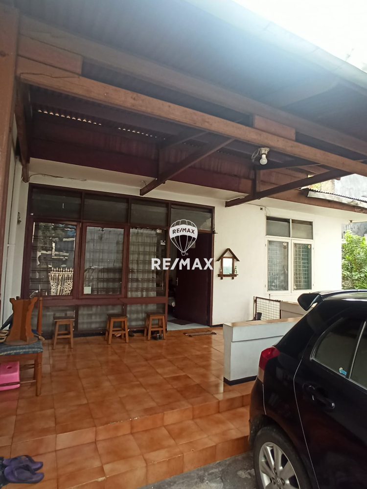 DIJUAL RUMAH HITUNG TANAH KAWASAN CIPUTAT RAYA PONDOK PINANG