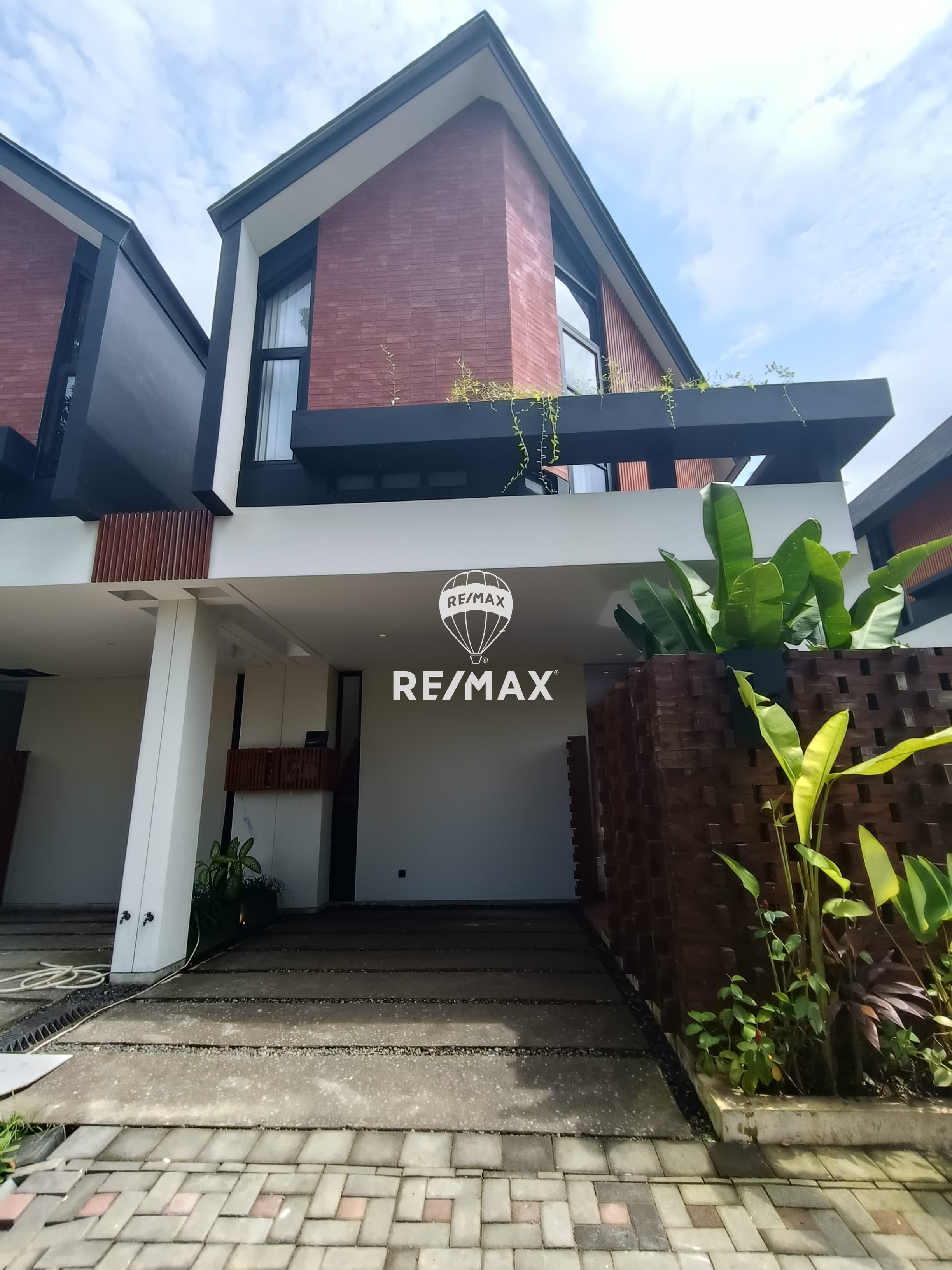 Dijual Villa Baru Minimalis Area Ubud kedewatan