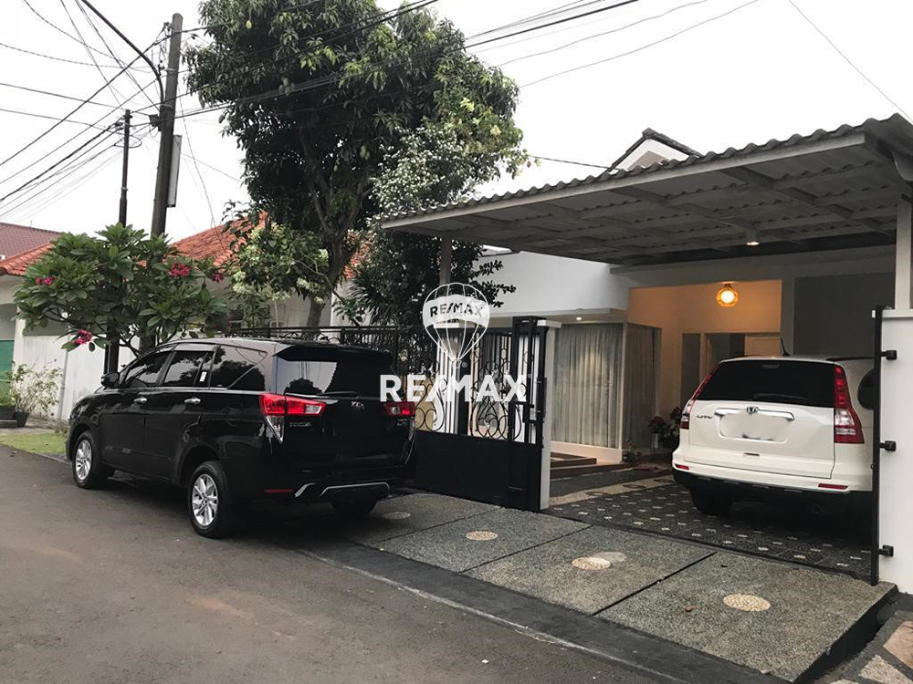 DIJUAL RUMAH DALAM PERUMAHAN NUSALOKA BSD CITY